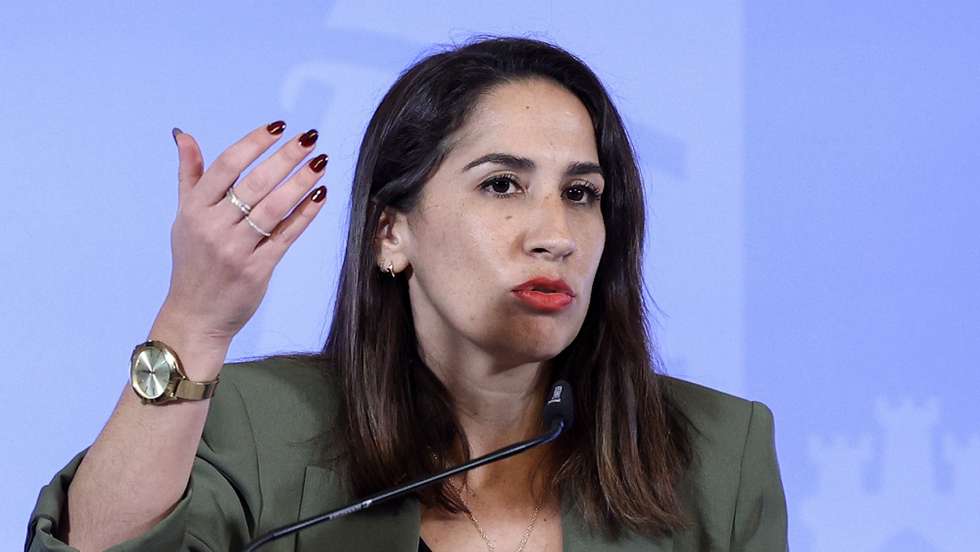 A ministra da Habitação, Marina Gonçalves, durante a conferência de imprensa no final da reunião do Conselho de Ministros, no Palácio da Ajuda, em Lisboa, 16 de fevereiro de 2023. ANTÓNIO COTRIM/LUSA