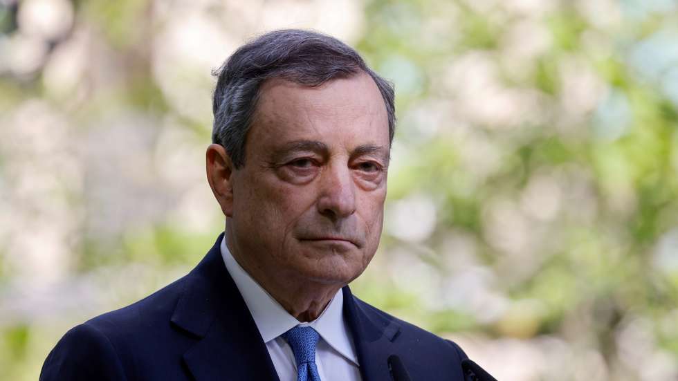 epa10016505 Italian Prime Minister Mario Draghi holds a press conference with the heads of state of Ukraine, France, Romania and Germany at Marinsky Palace in Kyiv, Ukraine, 16 June 2022. French President Emmanuel Macron, Italian Prime Minister Mario Draghi and German Chancellor Olaf Scholz arrived on a night train from Poland to Kyiv and meet with Ukrainian President Volodymyr Zelensky, at a time when the country is pushing for EU membership.  EPA/LUDOVIC MARIN / POOL  MAXPPP OUT