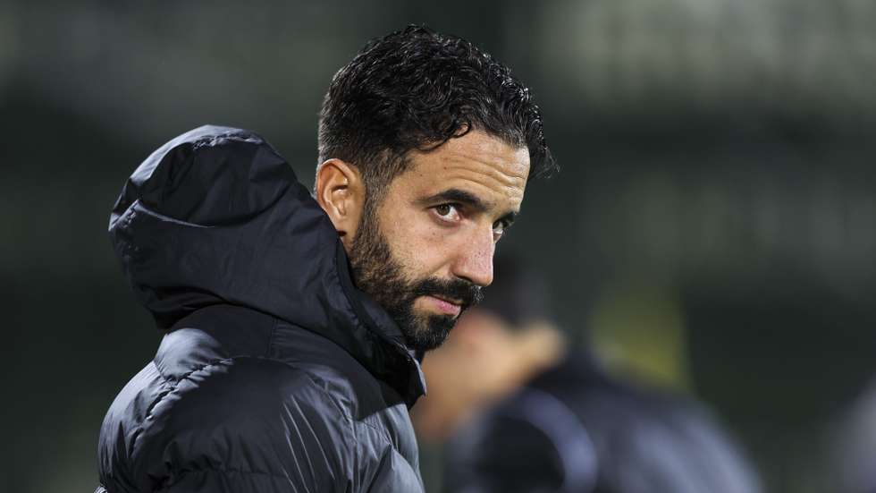 O treinador do Sporting, Rúben Amorim, durante o jogo da Taça da Liga de futebol contra o Rio Ave, realizado no estádio dos Arcos, Vila do Conde, 7 de dezembro de 2022. JOSÉ COELHO/LUSA