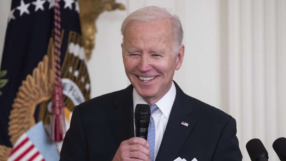 epa10418955 US President Joe Biden speaks at an event welcoming a bipartisan group of mayors that are in Washington attending the US Conference of Mayors 91st Winter Meeting, in the East Room of the White House in Washington, DC, USA, 20 January 2023.  EPA/MICHAEL REYNOLDS