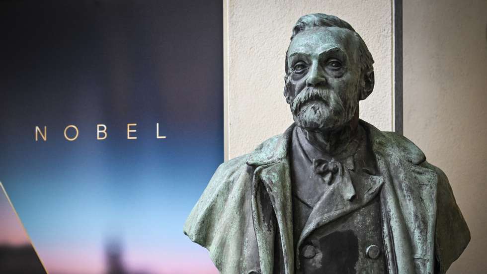 epa10220962 A bust of Alfred Nobel pictured during the announcement of the winner of the 2022 Nobel Prize in Physiology or Medicine Svante Paabo of Sweden, during a press conference at the Karolinska Institute in Stockholm, Sweden, 03 October 2022.  EPA/Henrik Montgomery/TT SWEDEN OUT