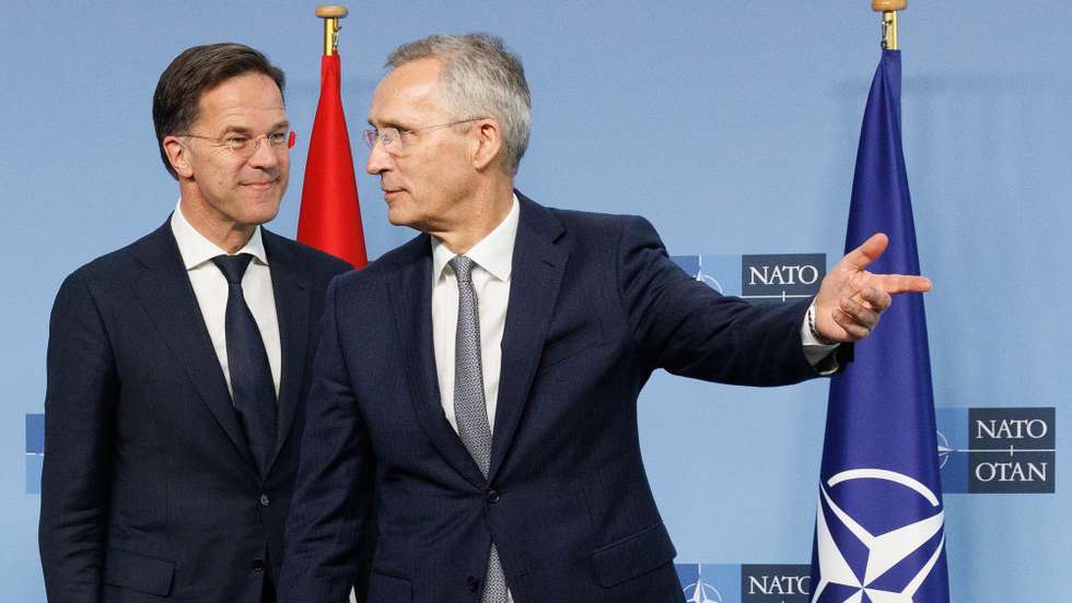 epa11284176 Dutch Prime Minister Mark Rutte (L) and NATO Secretary General Jens Stoltenberg speak at the NATO headquarters in Brussels, Belgium, 17 April 2024.  EPA/OLIVIER MATTHYS