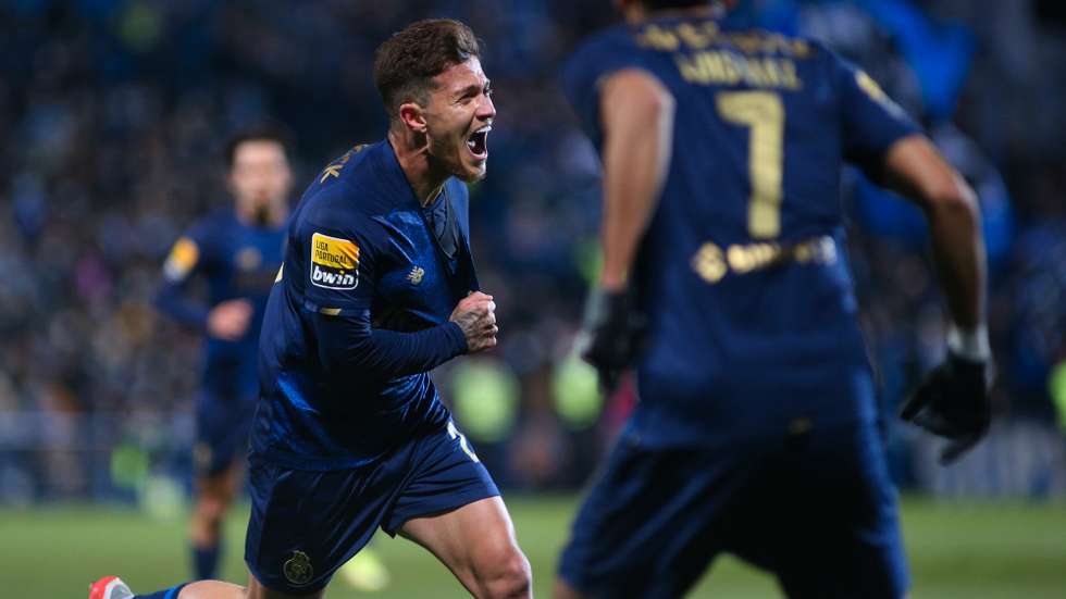 Otávio fez a assistência para o primeiro golo de Luis Díaz e marcou o segundo na goleada do FC Porto em Vizela