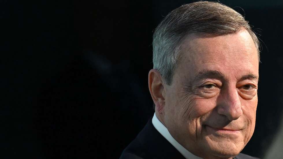 epa11766960 Former Italian prime minister and former European Central Bank (ECB) president Mario Draghi attends the ISPI Award 2024, Milan, Italy, 09 December 2024. The award is dedicated to personalities who have contributed to strengthening Italy's image in the world.  EPA/DANIEL DAL ZENNARO