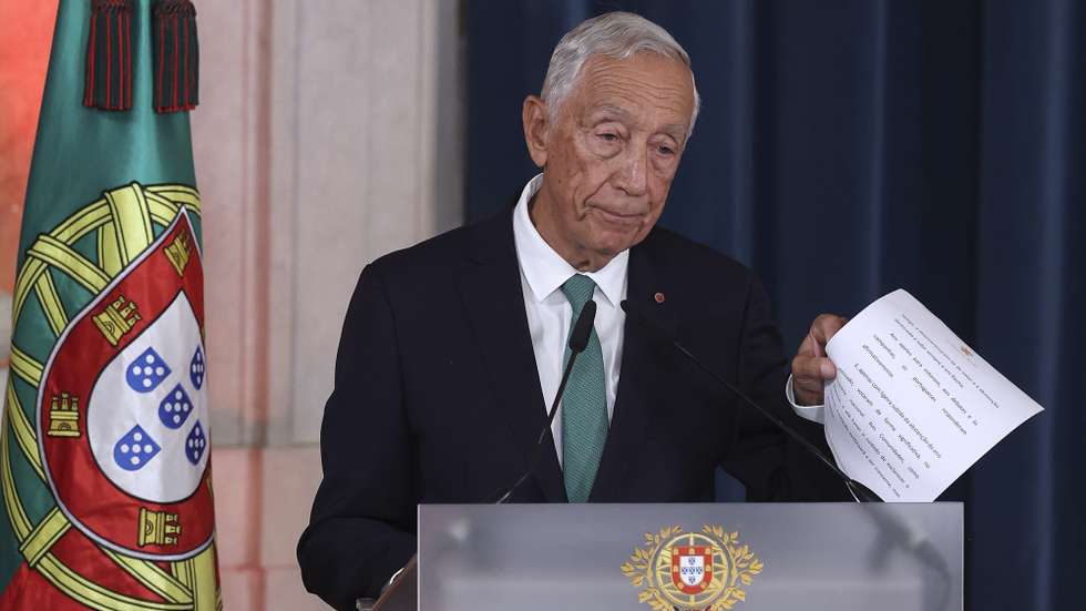 epa12158368 Portuguese President Marcelo Rebelo de Sousa speaks during swearing in ceremony of the XXV Constitutional Government held at Ajuda Palace, in Lisbon, Portugal, 05 June 2025. The AD coalition (PSD/CDS-PP), led by Luis Montenegro, won the legislative elections without an absolute majority, electing 91 deputies out of 230, of which 89 are from the PSD and two from the CDS-PP. Chega became the second largest parliamentary force with 60 MPs, followed by PS with 58, IL with nine, Livre with six, PCP with three and BE, PAN and JPP with one each.  EPA/JOSE SENA GOULAO