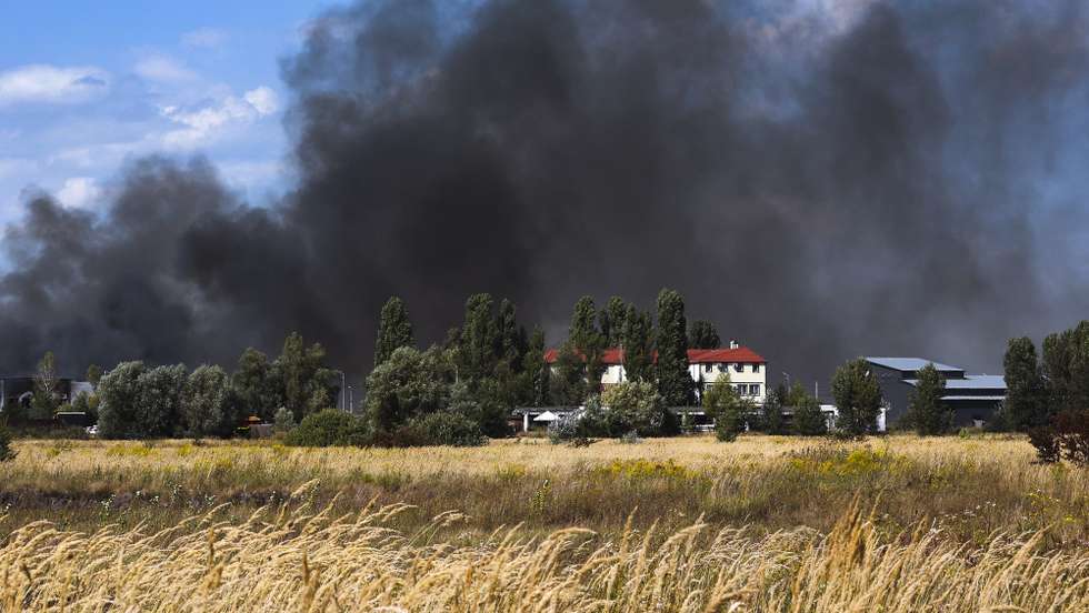 epa13202568 Smoke rises at the site of a Russian strike near Kyiv, Ukraine, 31 August 2026, amid the Russian invasion. Between 24 and 31 August, units of the State Emergency Service of Ukraine (SES) carried out 7,596 emergency response missions, rescued 25 people, and extinguished 365 fires caused directly by Russian military shelling, according to the State Emergency Service report.  EPA/SERGEY DOLZHENKO