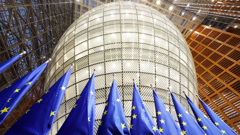 epa12598827 EU flags are seen prior to the EU-Western Balkans Summit in Brussels, Belgium, 17 December 2025. EU and the Western Balkans leaders meet in Brussels to reaffirm their commitment to strengthening regional cooperation and partnerships.  EPA/OLIVIER MATTHYS
