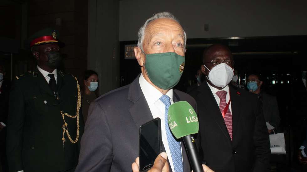 O Presidente da República, Marcelo Rebelo de Sousa à chegada ao aeroporto de Luanda para assistir à investidura do Presidente eleito, João Lourenço, A cerimónia de posse do Presidente está marcado para a próxima quinta-feira, após umas eleições disputadas em Angola, em que os partidos da oposição não reconheceram os resultados oficiais anunciados pela Comissão Nacional Eleitoral e se mostram divididos quanto à tomada de posse, 14 de setembro de 2023. AMPE ROGÉRIO / LUSA