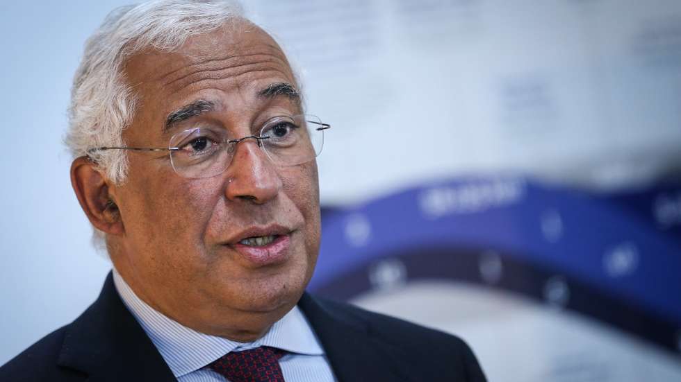 O primeiro-ministro, António Costa, discursa durante a cerimónia de assinatura dos contratos no âmbito do Programa de Apoio à Produção de Hidrogénio Renovável e outros Gases Renováveis do Plano de Recuperação e Resiliência (PRR) em Movimento, em Lisboa, 15 de fevereiro de 2023. RODRIGO ANTUNES/LUSA