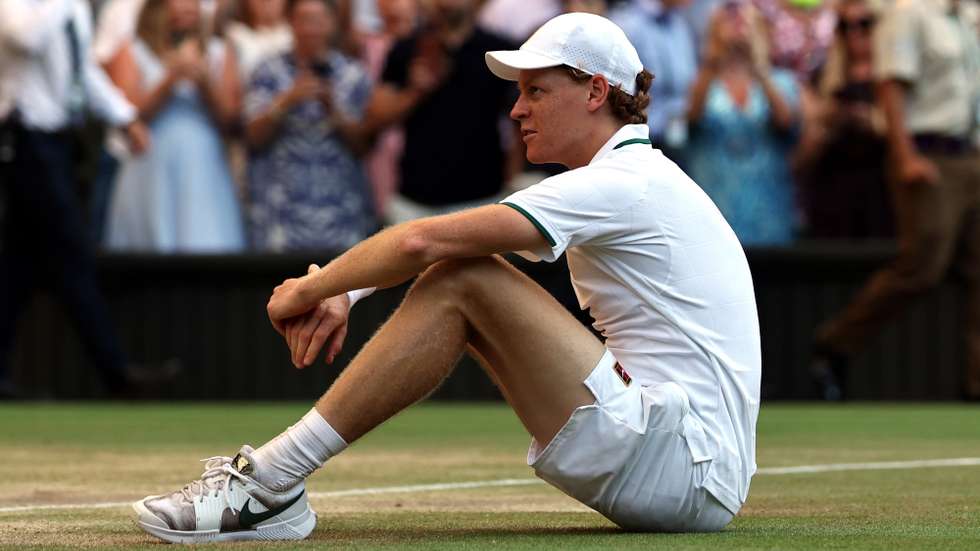 epa13107505 Jannik Sinner of Italy celebrates winning the Men's Singles final against Alexander Zverev of Germany at the Wimbledon Championships in London, Britain, 12 July 2026.  EPA/NEIL HALL