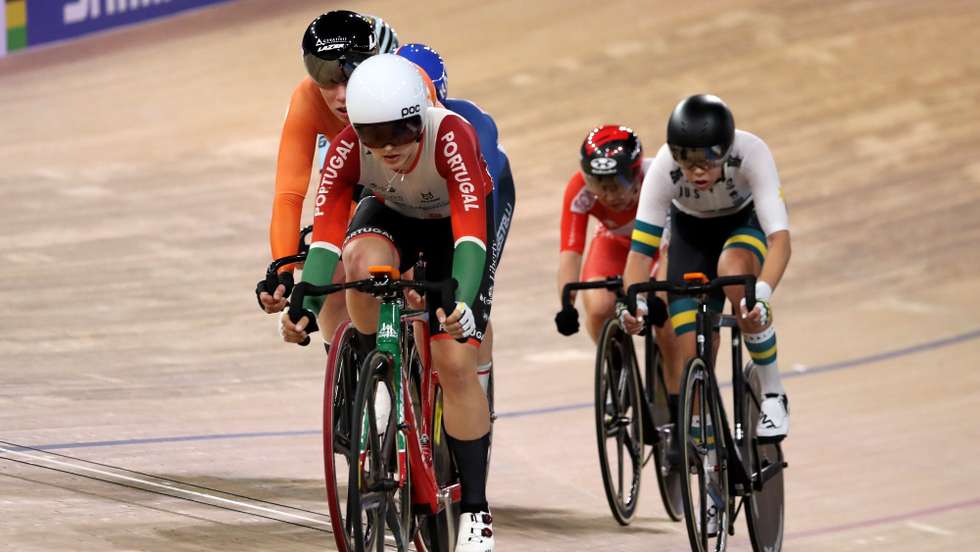 epa08256903 Maria Martins of Portugal in action during the Women's Omnium Elemination Race 3/4 at the UCI Track Cycling World Championships in Berlin, Germany 28 February 2020.  EPA/FOCKE STRANGMANN