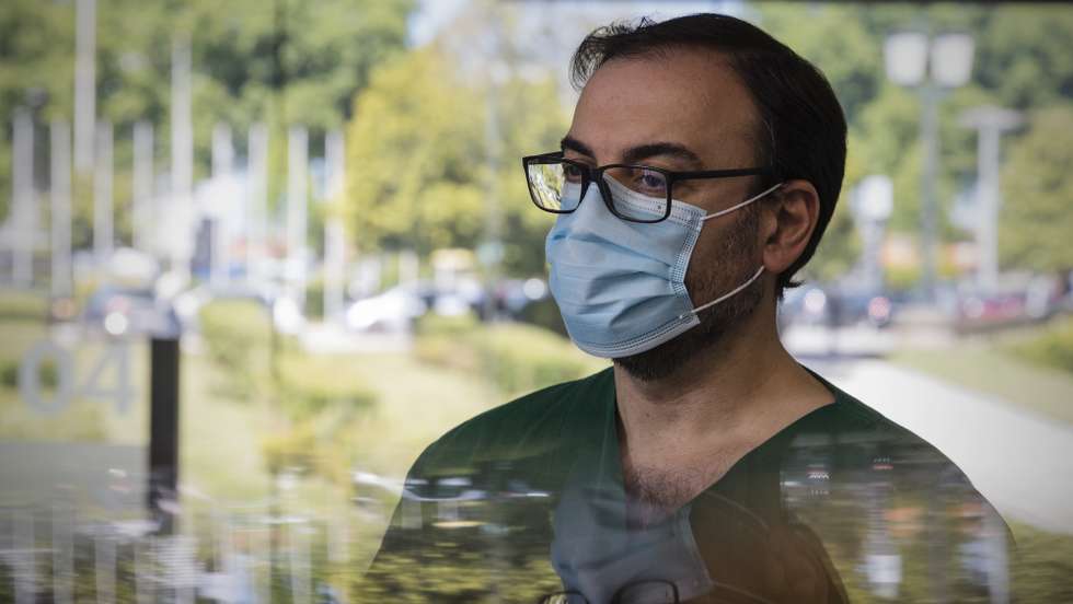 Nelson Pereira diretor da UAG de urgência e medicina intensiva faz o ponto de situação da atualidade da urgência do  Hospital de São João, Porto, 18 de maio de 2021. (ACOMPANHA TEXTO DE 19/05/2021) JOSÉ COELHO/LUSA