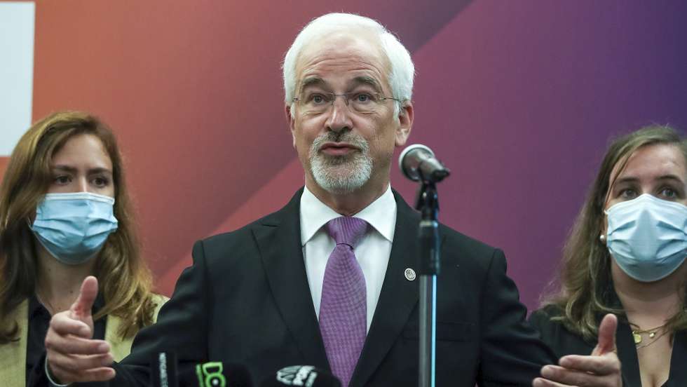 The elected candidate of the 'Juntos Somos Coimbra' coalition (PSD/CDS-PP and other partyes) as Mayor of Coimbra Jose Miguel Silva addresses the media during the election night, in Coimbra, Portugal, 27 September 2021. More than 9.3 million voters can vote in local elections in Portugal. PAULO NOVAIS/LUSA