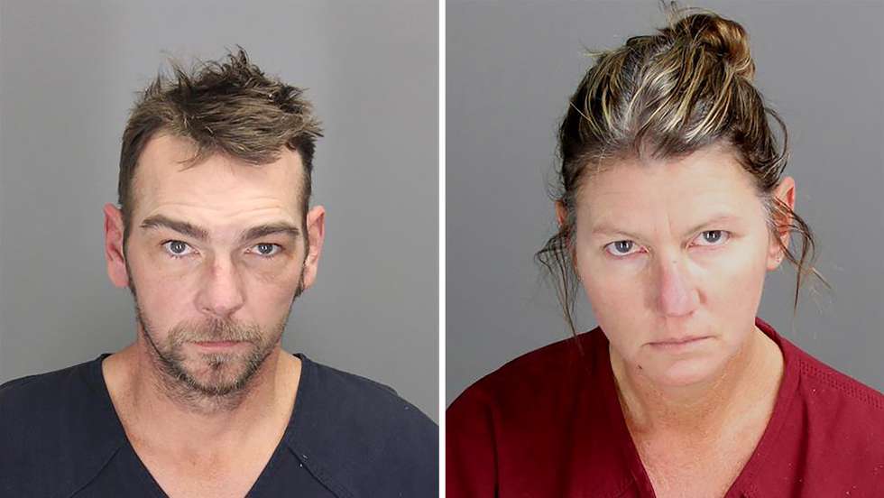 epa09620706 A handout combination of booking images released by the Oakland County Sheriff showing James Crumbley (L) and Jennifer Crumbley (R) who the Sheriff advises are the parents of accused Oxford High School shooter Ethan Crumbley and have been taken into custody after daylong search and are charged with Involuntary Manslaughter in connection with the shooting days after 15-year-old student Ethan Crumbley allegedly killed four classmates before surrenduring to police at Oxford, High School in Oxford, Michigan, USA, 04 December 2021.  EPA/OAKLAND COUNTY SHERIFF'S DEPARTMENT / HANDOUT  HANDOUT EDITORIAL USE ONLY/NO SALES