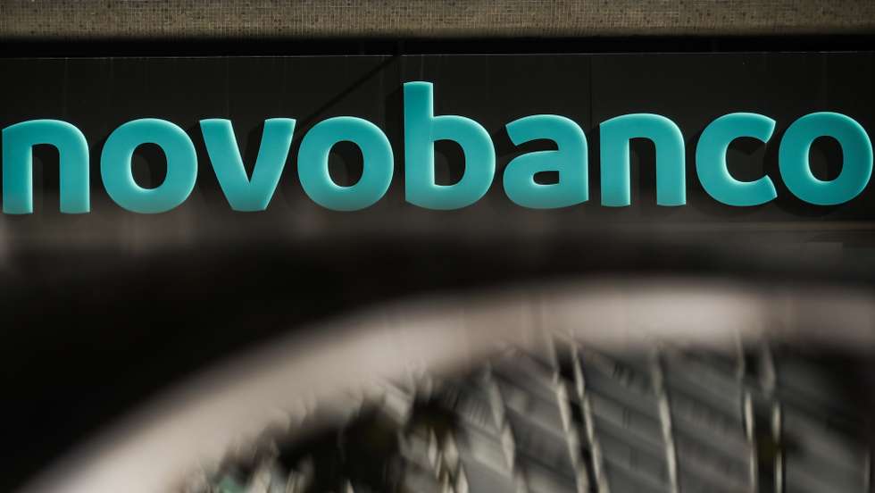 Nova imagem de marca do Novo Banco, em Lisboa, 8 de novembro de 2021. MÁRIO CRUZ/LUSA