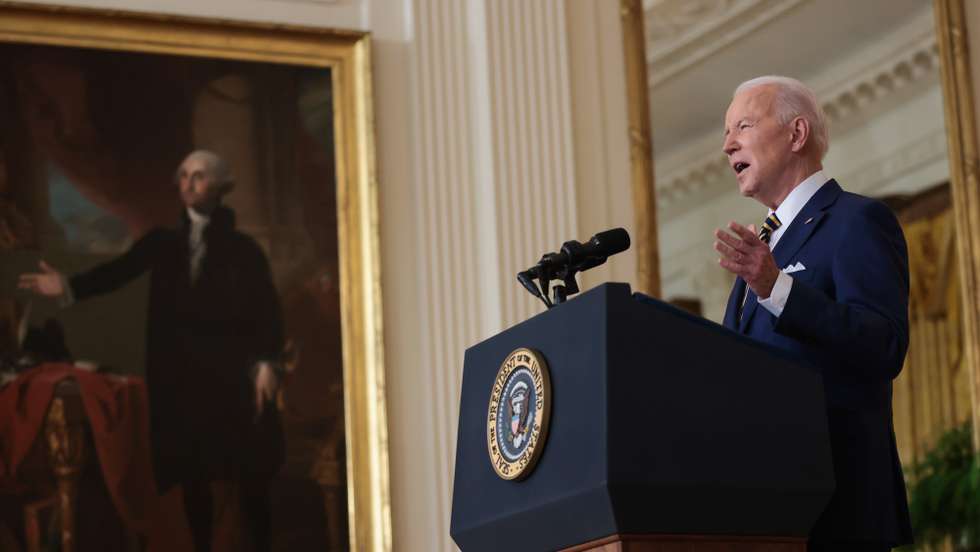 epa09695797 US President Joe Biden speaks during a press conference in the East Room of the White House, in Washington, DC, USA, 19 January 2022.  EPA/Oliver Contreras / POOL