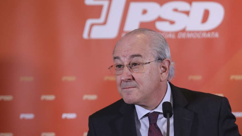 O presidente do Partido Social Democrata, Rui Rio, intervém durante a apresentação de conclusões após a reunião da Comissão Política Nacional do PSD, para fazer a análise dos resultados das eleições legislativas do dia 30 de janeiro, em Lisboa, 3 de fevereiro de 2022. MIGUEL A. LOPES/LUSA