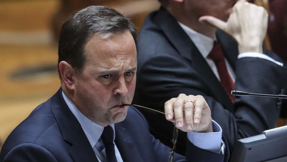 O ministro das Finanças,  Fernando Medina, é ouvido na Comissão de Orçamento e Finanças esta tarde na Assembleia da República em Lisboa, 26 de abril de 2022. MIGUEL A. LOPES/LUSA