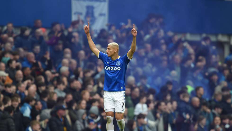 epa09920542 Richarlison of Everton celebrates after scoring a goal during the English Premier League soccer match between Everton FC and Chelsea FC in Liverpool, Britain, 01 May 2022.  EPA/PETER POWELL EDITORIAL USE ONLY. No use with unauthorized audio, video, data, fixture lists, club/league logos or 'live' services. Online in-match use limited to 120 images, no video emulation. No use in betting, games or single club/league/player publications