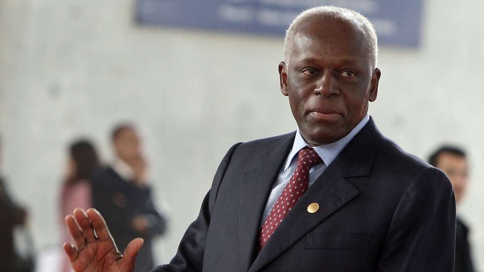 O ex-Presidente de Angola, José Eduardo dos Santos, em Lisboa, Portugal, 08 de dezembro de 2007. TIAGO PETINGA/LUSA