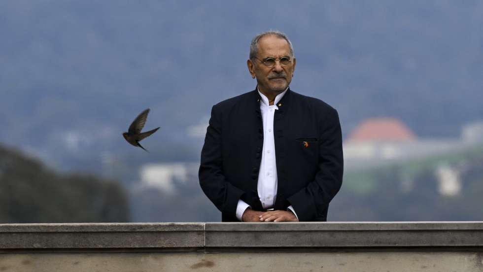 epa10168783 President of Timor-Leste Jose Ramos-Horta poses for photographs during a wreath laying ceremony at the Australian War Memorial in Canberra, Australia, 08 September 2022. Ramos-Horta is in Australia on a 5 day official visit.  EPA/LUKAS COCH  AUSTRALIA AND NEW ZEALAND OUT