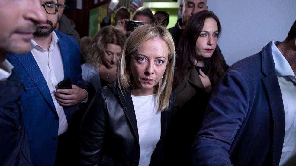 epa10206437 Leader of Italian far-right party 'Fratelli d'Italia' (Brothers of Italy), Giorgia Meloni arrives to cast her vote at a polling station, in Rome, Italy, 25 September 2022. Italy holds its general snap election on 25 September following its prime minister's resignation in July. Final results are expected to be announced on 26 September.  EPA/MASSIMO PERCOSSI