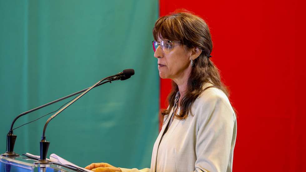 A Ministra da Defesa Nacional, Helena Carreiras durante a visita à Base Aérea n.º 5 onde participou no Dia da Defesa Nacional e na apresentação do Roteiro para a Neutralidade Carbónica da Força Aérea Nacional, na Base Aérea N.º 5, em Monte Real, Leiria, 27 de setembro de 2022. PAULO NOVAIS/LUSA