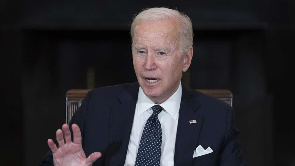 epa10267784 US President Joe Biden meets with Department of Defense leaders to discuss national security priorities at the White House in Washington, DC, USA, 26 October 2022.  EPA/Chris Kleponis / POOL