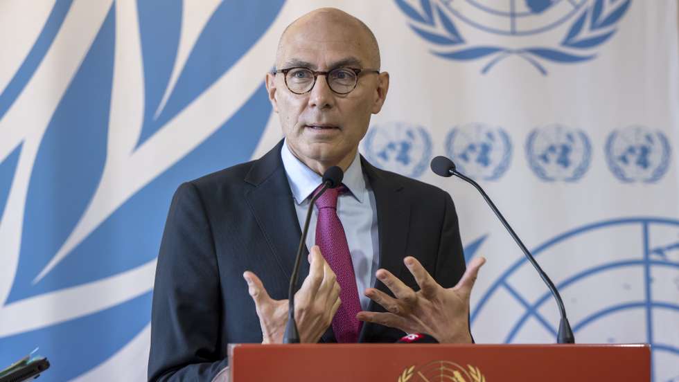 epa10324806 United Nations (UN) High Commissioner for Human Rights Volker Turk talks to the media during a Human Rights Council's special session on the deteriorating human rights situation in the Islamic Republic of Iran, at the European UN headquarters in Geneva, Switzerland, 24 November 2022.  EPA/MARTIAL TREZZINI SWITZERLAND OUT