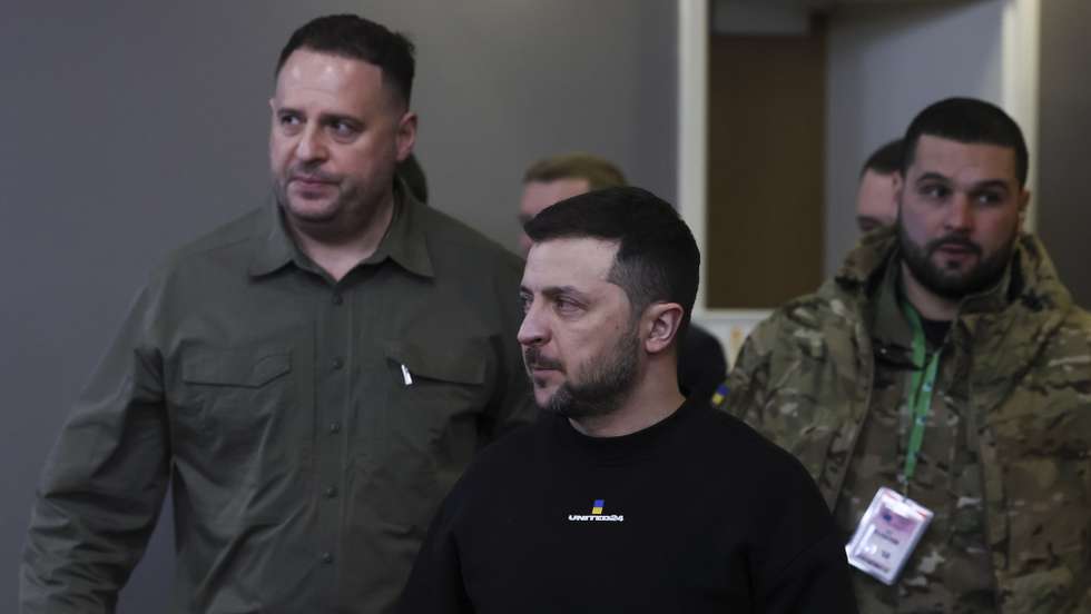 epa10457422 Ukraine's President Volodymyr Zelensky (C) looks on following a meeting with EU leaders during the European leaders summit in Brussels, Belgium, 09 February 2023. EU leaders will meet in Brussels on 09 and 10 February for a summit to discuss Russia's invasion of Ukraine, the EU's economy and competitiveness, and its migration policy.  EPA/YVES HERMAN / POOL