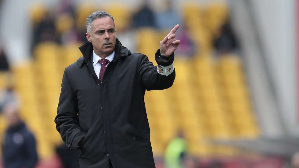 O treinador do Marítimo, José Gomes, reage durante o jogo da 23ª jornada da I Liga de futebol contra o Gil Vicente, realizado no Estádio Cidade de Barcelos, 5 de março de 2023. MANUEL FERNANDO ARAÚJO/LUSA