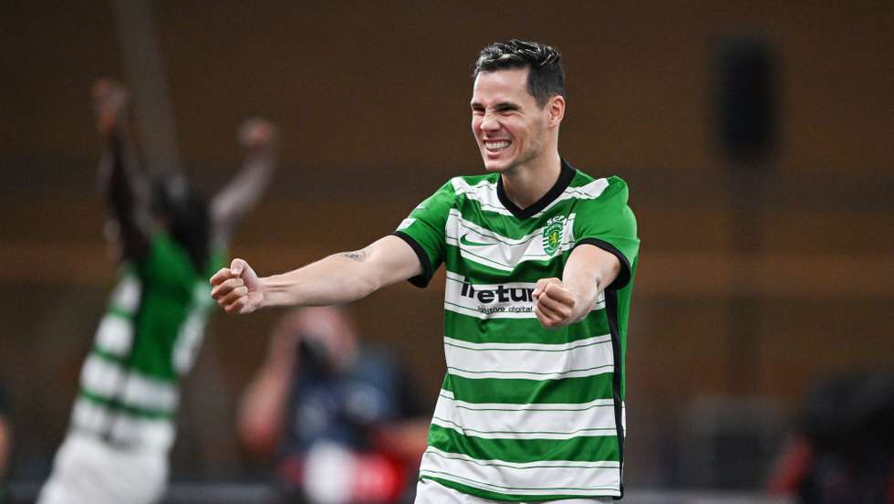 Alex Merlim fez duas assistências e marcou um golo em pouco mais de três minutos e catapultou Sporting para uma primeira parte de sonho frente ao Anderlecht