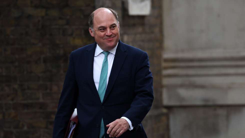 epa10725614 British Secretary of State for Defence Ben Wallace arrives for a cabinet meeting at 10 Downing Street in London, Britain, 04 July 2023.  EPA/ANDY RAIN