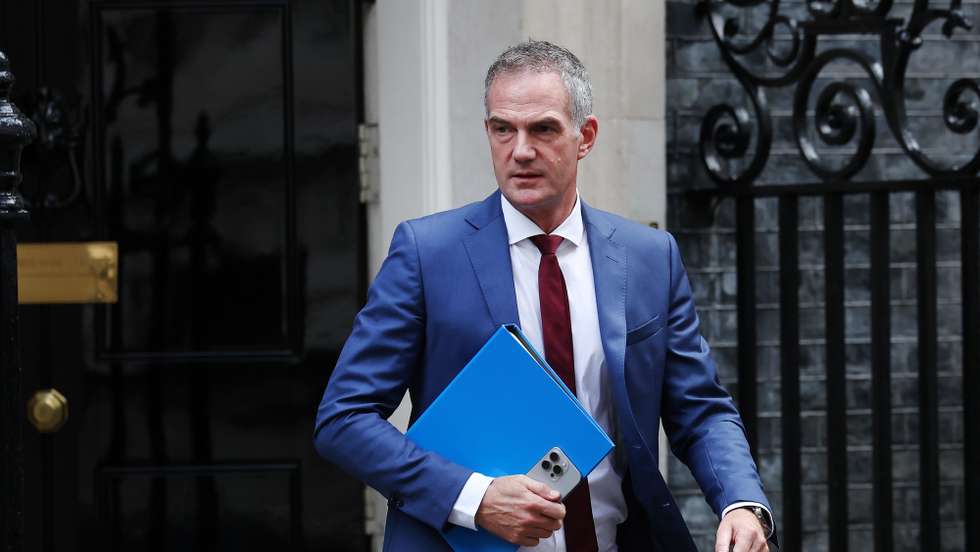epa11649101 British Secretary of State for Science, Innovation and Technology Peter Kyle departs 10 Downing Street following a cabinet meeting in London, Britain, 08 October 2024.  EPA/ANDY RAIN