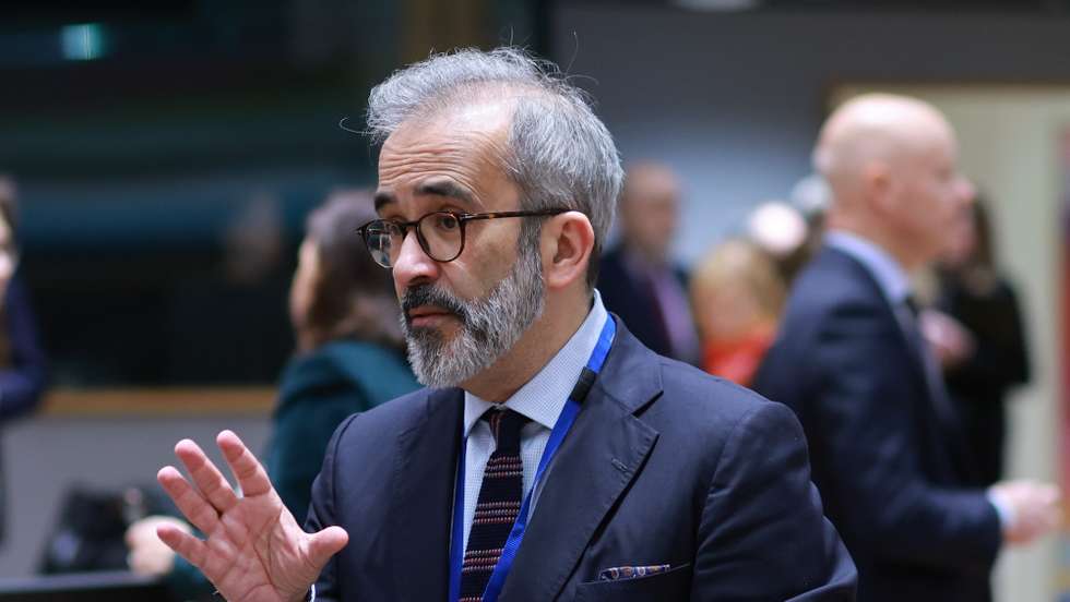 epa11969516 Portugal's Minister of State and Foreign Affairs Paulo Rangel reacts during a European Foreign Affairs Council at the EU headquarters in Brussels, Belgium, 17 March 2025.  EPA/OLIVIER HOSLET