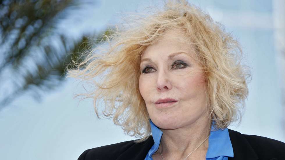 epa06499497 (FILE) US actress Kim Novak poses during a photocall at the 66th annual Cannes Film Festival in Cannes, France, 25 May 2013 (reissued 06 February 2018). Kim Novak turns 85 on 13 February 2018.  EPA/IAN LANGSDON