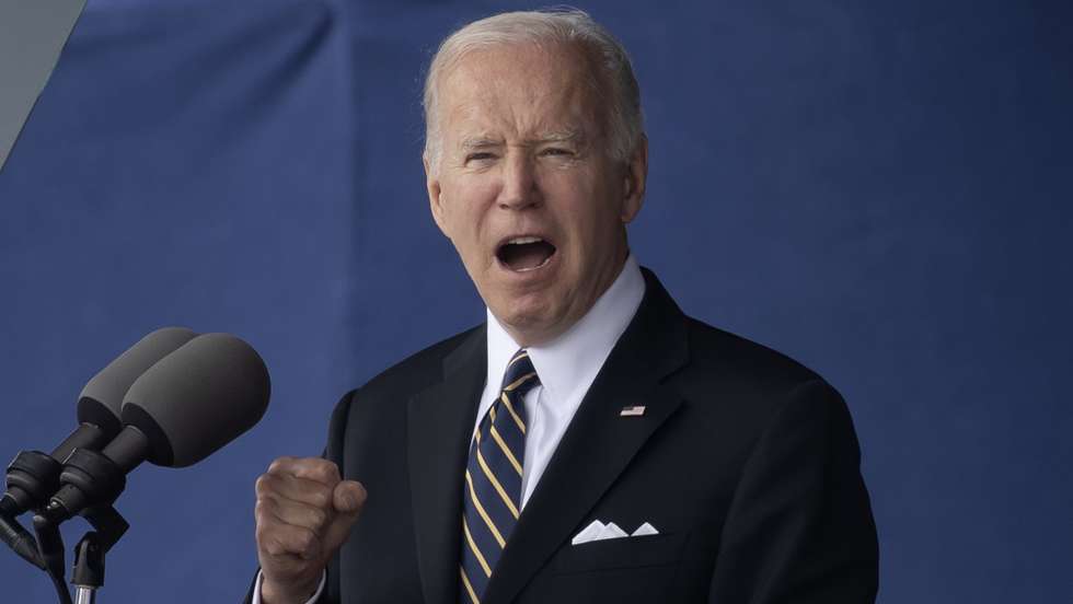 epa09980420 US President Joe Biden addresses graduating Midshipmen during the United States Naval Academy graduation and commissioning ceremony, at the Navy-Marine Corps Memorial Stadium in Annapolis, Maryland, USA, 27 May 2022. There are 1,100 graduates in the Naval Academy class of 2022.  EPA/MICHAEL REYNOLDS