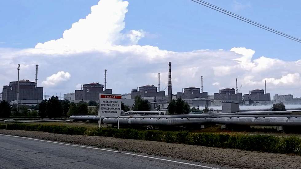 epa10110513 A still image taken a handout video provided  by the Russian Defence Ministry's press service shows a general view of the Zaporizhzhia Nuclear Power Station (ZNPP) in Enerhodar, southeastern Ukraine, 07 August 2022. The administration of Russian-controlled Enerhodar said that Ukrainian forces "launched a strike using a 220-mm Uragan MLRS rocket" towards the ZNPP and that it had "managed to open up and release fragmentation submunitions" while approaching, whereas Ukrainian state-owned plant operator Energatom stated that the Russian forces on 06 August "fired rockets at the site of the Zaporizhzhya nuclear power plant and the city of Energodar" hitting next to the ZNPP's facility where spent nuclear fuel is stored. Zaporizhzhia NPP with six power units is the largest nuclear power plant in Europe and was seized by Russian forces early in March 2022. Russian troops on 24 February entered Ukrainian territory, starting an armed conflict that has provoked destruction and a humanitarian crisis.  EPA/RUSSIAN EMERGENCIES MINISTRY HANDOUT  HANDOUT EDITORIAL USE ONLY/NO SALES
