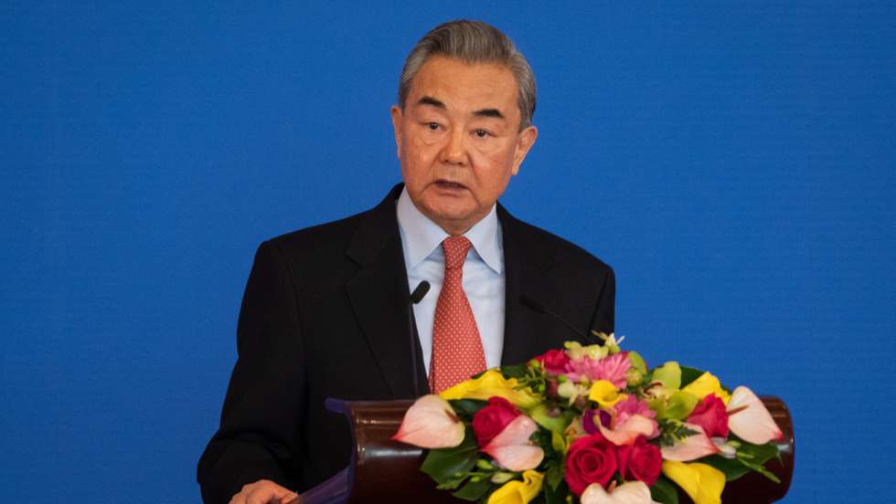 epa11781721 Chinese Foreign Minister Wang Yi gives a speech at the Symposium on the International Situation and China's Foreign Relations in Beijing, China, 17 December 2024.  EPA/JESSICA LEE