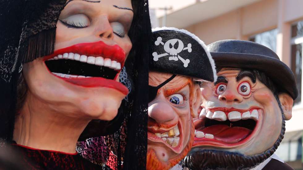 Foliões durante o tradicional Corso Escolar no centro da cidade, Torres Vedras, 21 de fevereiro de 2020. ANTÓNIO COTRIM/LUSA