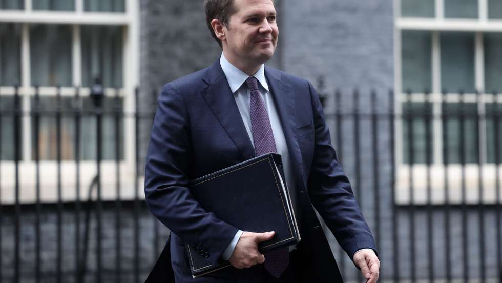 Ministro da Imigração britânico demite-se contra plano de deportação para o Ruanda