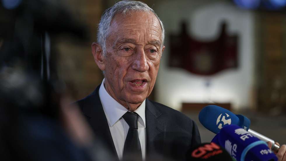 O Presidente da República, Marcelo Rebelo de Sousa, fala aos jornalistas no final da cerimónia de receção aos elementos da Força Operacional Conjunta (FOCON) que esteve em missão na Turquia, no Antigo Picadeiro Real, em Lisboa, 22 de fevereiro de 2023. ANTÓNIO COTRIM/LUSA
