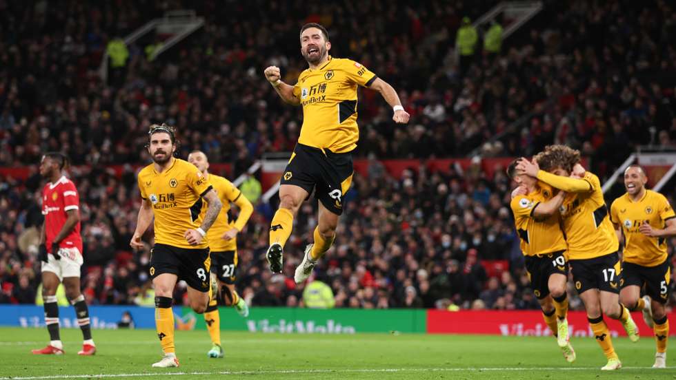 João Moutinho marcou o golo da vitória do Wolvrhampton em Manchester frente ao United de Ronaldo e Bruno Fernandes