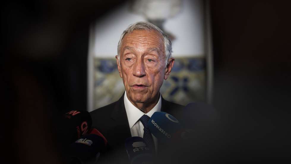 O Presidente da República, Marcelo Rebelo de Sousa, fala aos jornalistas após uma audiência com o partido Chega, no palácio de Belém, em Lisboa, 29 de julho de 2022. TIAGO PETINGA/LUSA