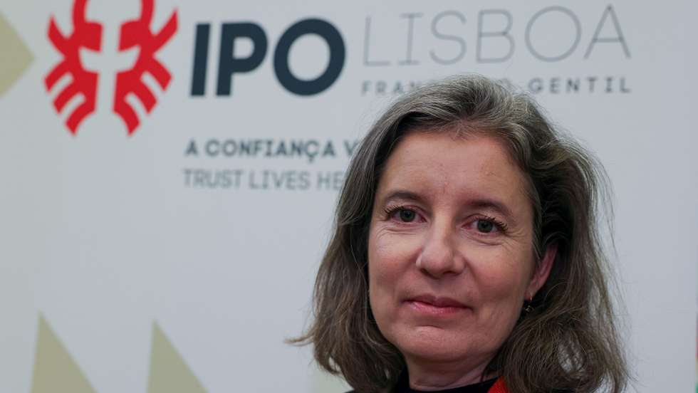 A presidente do Instituto Português de Oncologia de Lisboa Francisco Gentil (IPO Lisboa), Eva Falcão, durante uma entrevista à agência Lusa, em Lisboa, 10 de fevereiro de 2023. (ACOMPANHA TEXTO DA LUSA DO DIA 14 DE FEVEREIRO DE 2023).  MANUEL DE ALMEIDA/LUSA