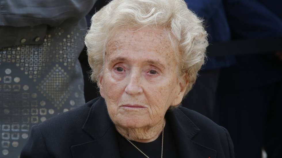 epa06067564 France's former first lady Bernadette Chirac attends a solemn funeral ceremony for Simone Veil in Paris, France, 05 July 2017. Holocaust survivors are joining France’s president and European dignitaries at a special memorial ceremony for Simone Veil, who rose from the horrors of Nazi death camps to become president of the European Parliament and one of France’s most revered politicians.  EPA/MICHEL EULER / POOL MAXPPP OUT