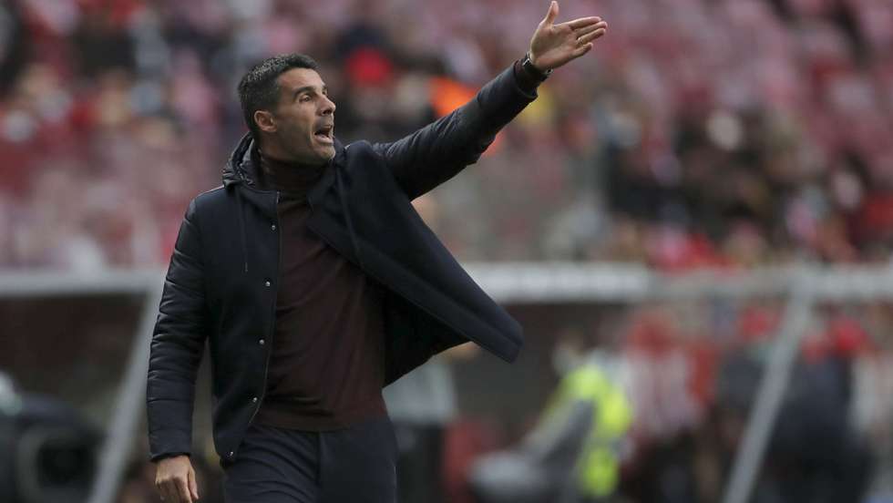 Benfica headcoach Nelson Verissimo during their Portuguese First League soccer match with Estoril Praia held at Luz Stadium, Lisbon, Portugal, 20 March 2022. MANUEL DE ALMEIDA/LUSA