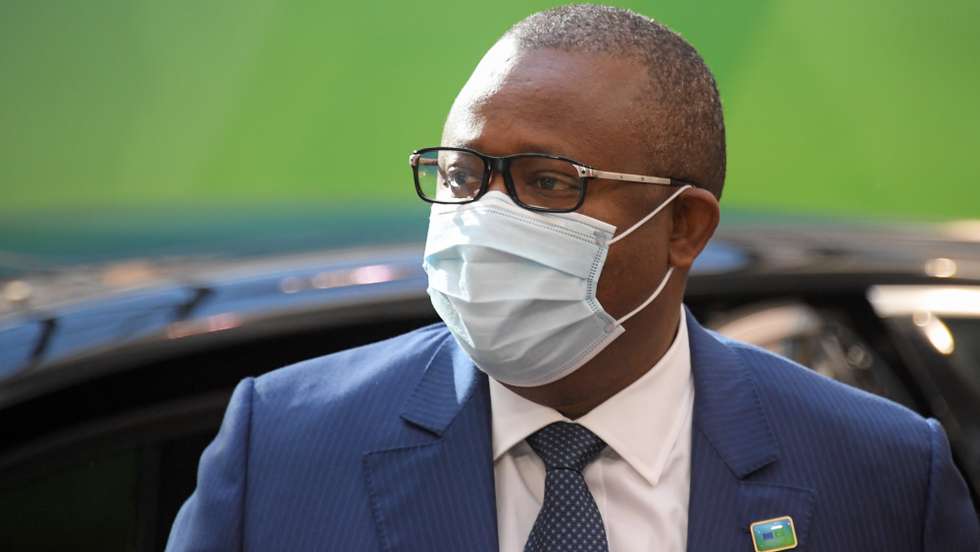 epa09766135 Guinea-Bissau's President Umaro Sissoco Embalo arrives for the first day of a European Union (EU) African Union (AU) summit at The European Council Building in Brussels, Belgium, 17 February 2022.  EPA/JOHN THYS / POOL
