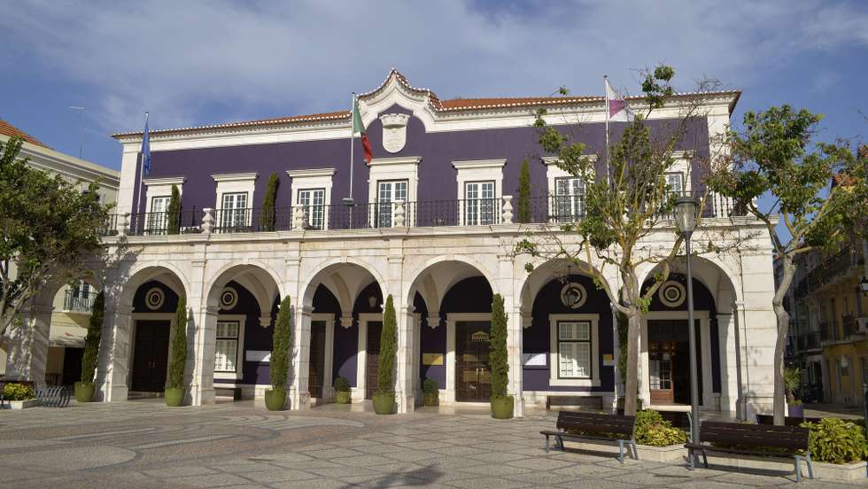 Edifício da Câmara Municipal de Setúbal, na praça do Bocage em Setúbal, 24 de agosto de 2017. RUI MINDERICO/LUSA