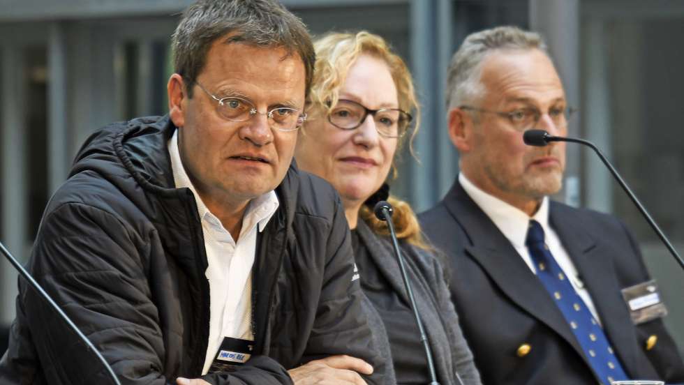 epa07855989 (L-R) Expedition leader Markus Rex, researcher Pauline Snoeijs-Leijonmalm, and captain Stefan Schwarze attend a press conference  on the polar expedition MOSAiC with the vessel 'Polarstern' in Tromso, Norway, 20 September 2019. The German research icebreaker 'Polarstern' is set to leave Tromso, Norway to spend a year drifting through the Arctic Ocean trapped in ice.  EPA/Rune Stoltz Bertinussen  NORWAY OUT